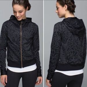 Lululemon Namaskar Hoodie Animal Print Deep Coal Black-Size8